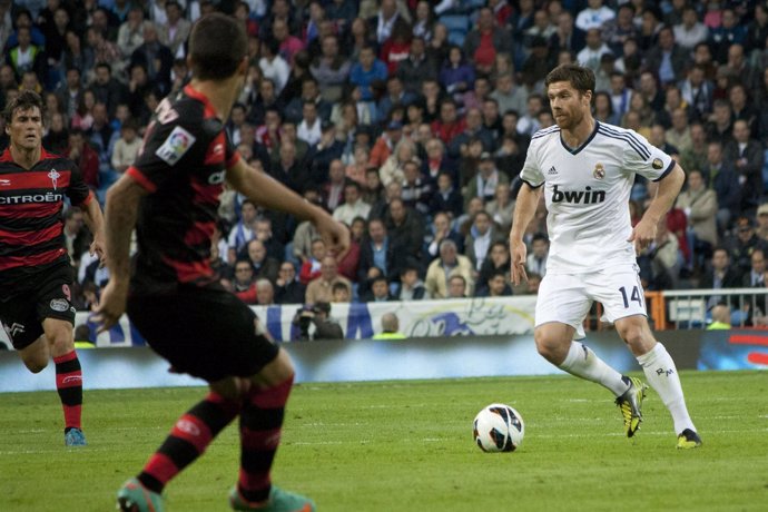 Xabi Alonso Real Madrid 