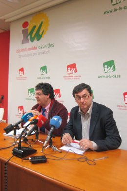 Diego Valderas y José Luis Centella, hoy en rueda de prensa 