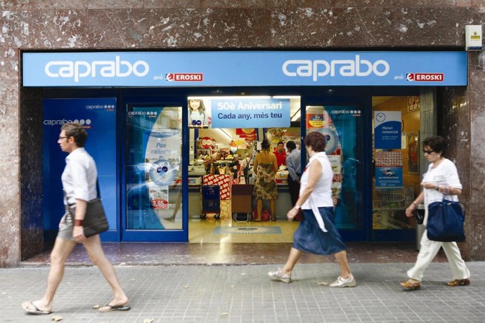 Tienda Caprabo Desde El Exterior