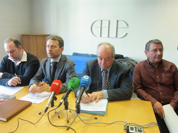 Representantes sindicales y de la patronal de León