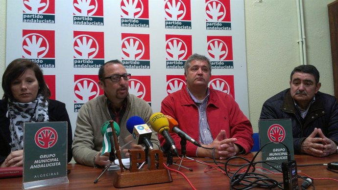 Rueda de prensa del PA en Algeciras