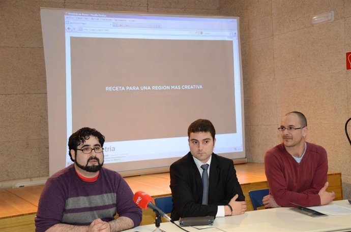 Presentación de una revista juvenil subvencionada por el Ayuntamiento