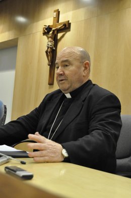 El arzobispo de Zaragoza, monseñor Manuel Ureña.