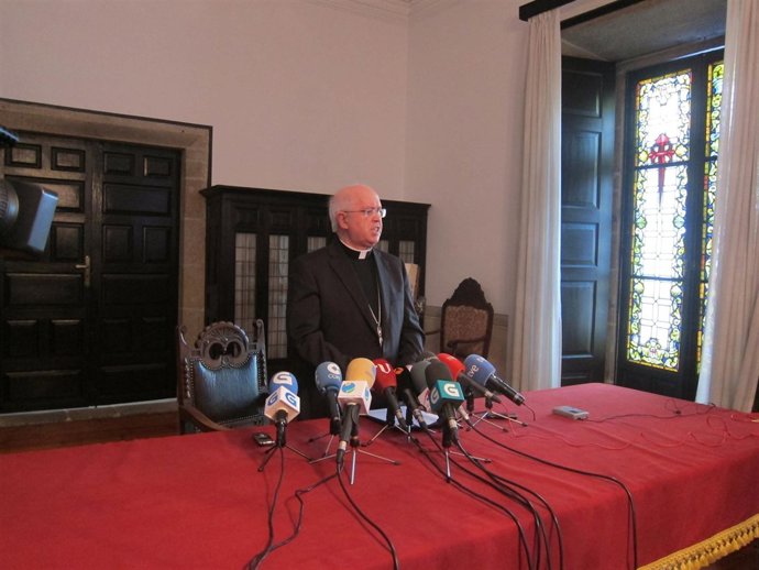 El arzobispo de Santiago Julián Barrio sobre la renuncia del Papa