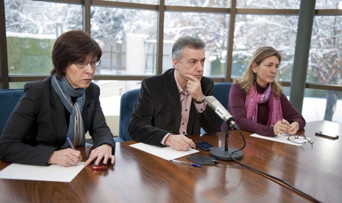 Urkullu en la reunión de la Mesa de Crisis.