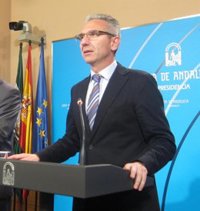 Junta afirma que el déficit de 2012 se conocerá cuando esté cerrado "al cien por cien" con el Ministerio de Hacienda