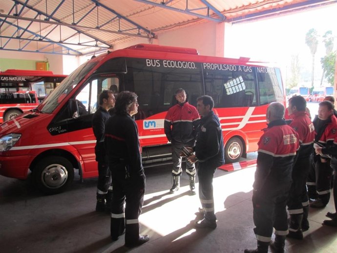 Bomberos Murcia se forman para intervenir en los autobuses de gas natural 