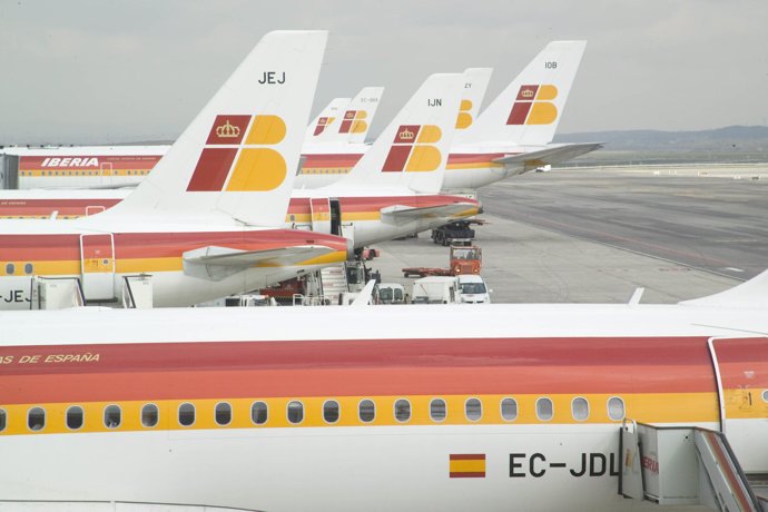 Aviones de Iberia en el aeropuerto de Madrid-Barajas