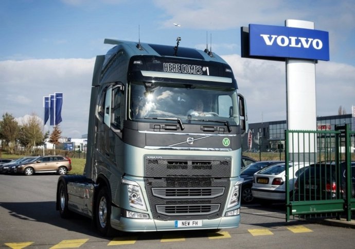Primera unidad del nuevo Volvo FH
