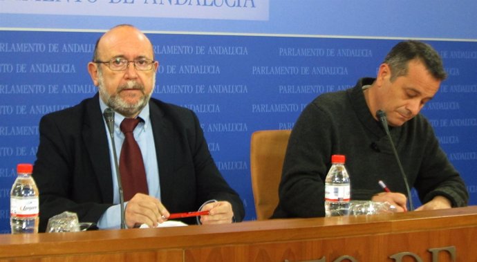 Ignacio García y José Antonio Castro, hoy en rueda de prensa