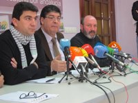 Valderas espera que la decisión del Congreso sobre la ILP "se abra paso" y se ponga fin a los desahucios