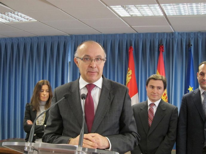 Ramiro Ruiz Medrano, tras reunirse hoy con el sector del automóvil.