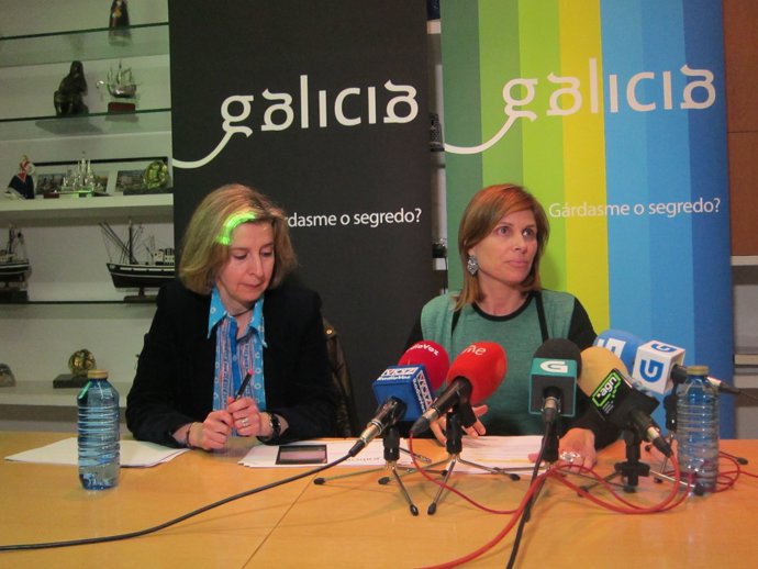 Carmen Pita (Turgalicia) y Nava Castro (secretaria xeral para o Turismo)