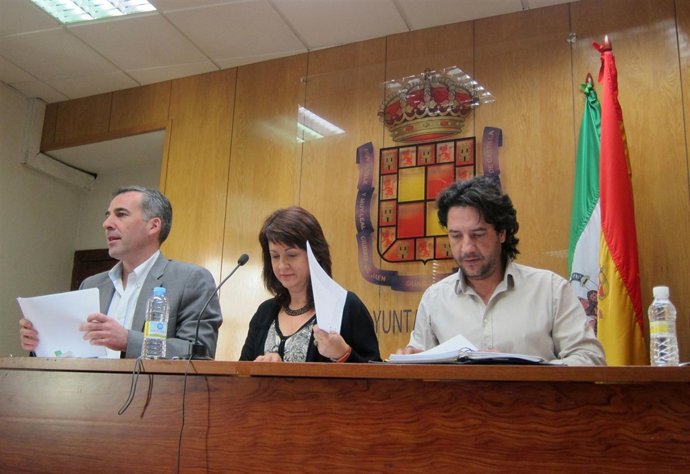 José Manuel Colmenero, María del Mar Shaw y Antonio Guinea abordan elpresupuesto