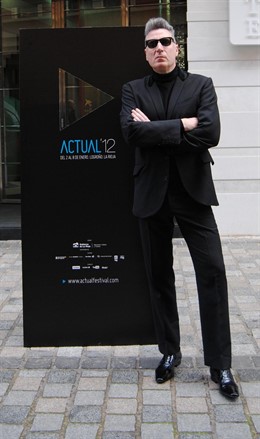 José María Sanz 'Loquillo' Antes De Su Concierto En 'Actual' 