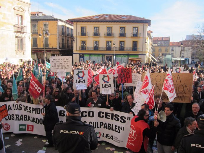 Manifestación de trabajadores de Caja España-Duero