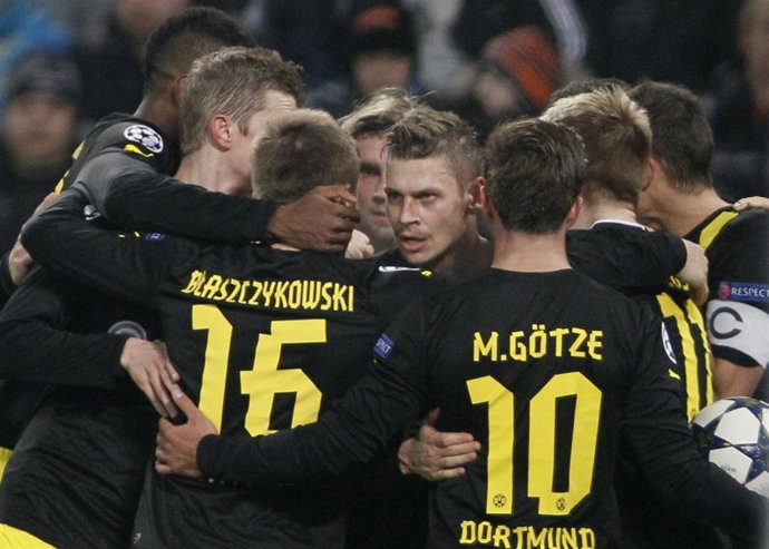 Hummels encarrila la eliminatoria para el Dortmund en el último suspiro