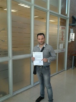 El responsable de enseñanza de CSI·F presneta la petición en Educación