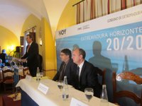 Extremadura profundizará en su colaboración con Israel para "ganar en capacidad competitiva"