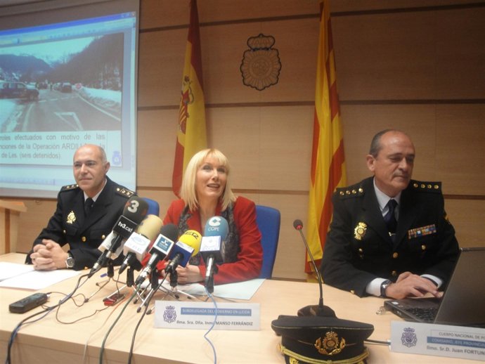Rueda de prensa de desmantelamiento de una trama de regularización en Lleida