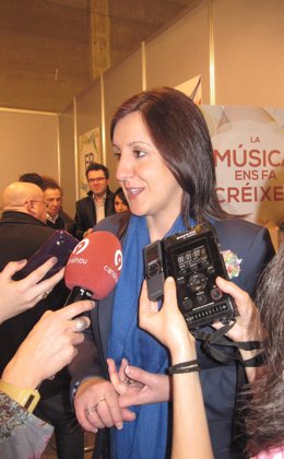 La consellera de Educación y Cultura, María José Català, en Aula