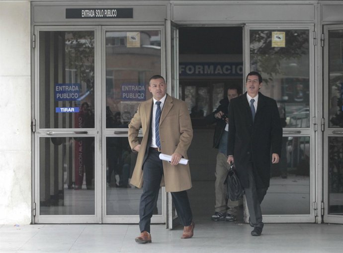 Miguel Ángel Flores