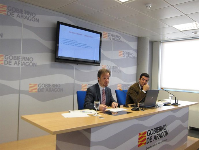 Sergio Larraga ha presentado la encuesta sobre consumo en centros comerciales