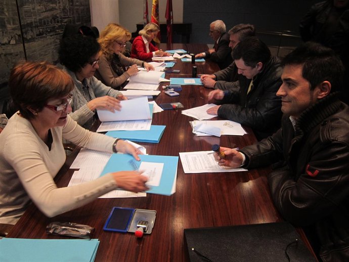 Firma de los contratos