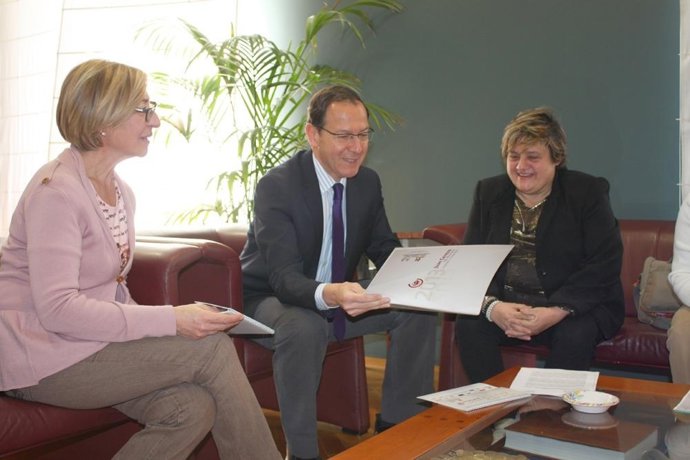 María del Carmen Pelegrín, Miguel Ángel Cámara y Carmen Gil