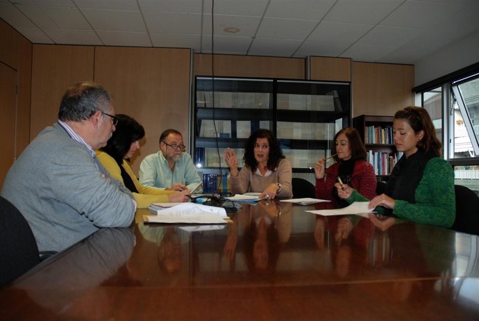 Reunión de la comisión de becas