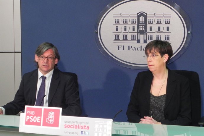 Barceló y Thomàs en rueda de prensa