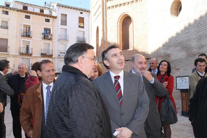 Beamonte conoce el proyecto de recuperación de la Iglesia de San Andrés