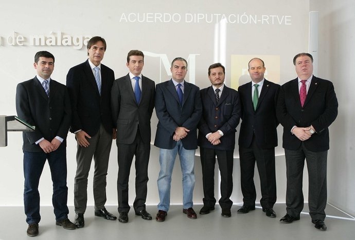 Acuerdo entre la Diputación y RTVE para retransmitir la Semana Santa malagueña