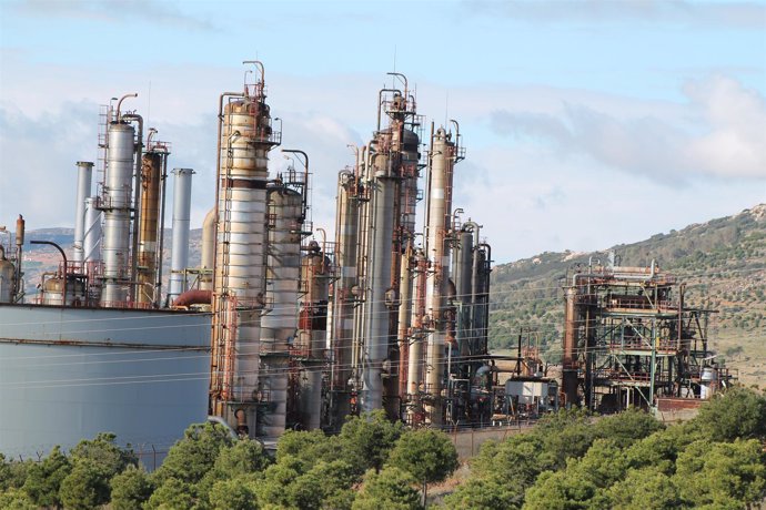 COMPLEJO PETROQUÍMICO REPSOL PUERTOLLANO FÁBRICA INDUSTRIA