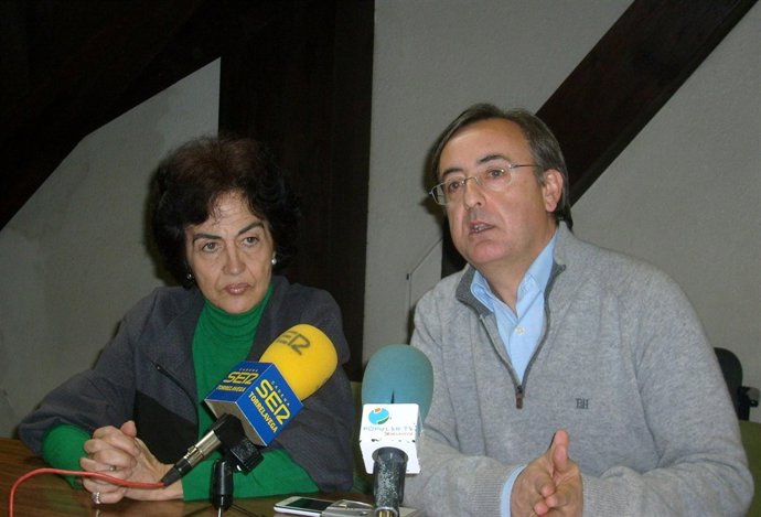 Esther García (ACPT) y Pedro García Carmona (PRC)