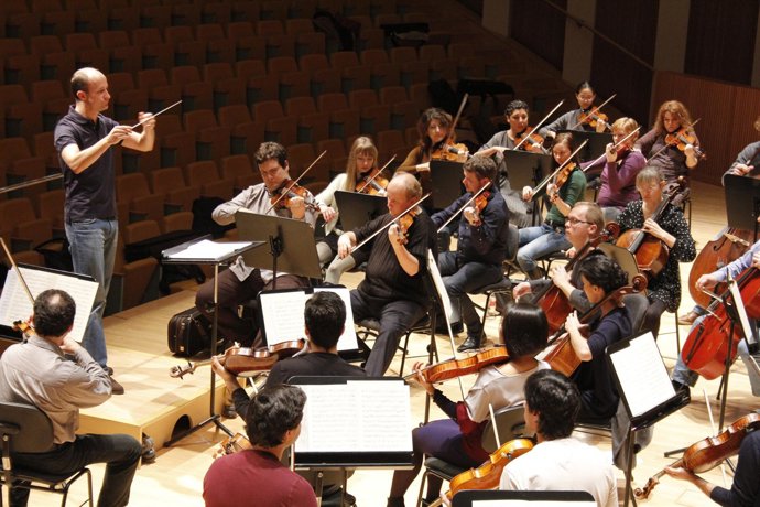 Guillermo García Calvo dirige en el Palau de les Arts