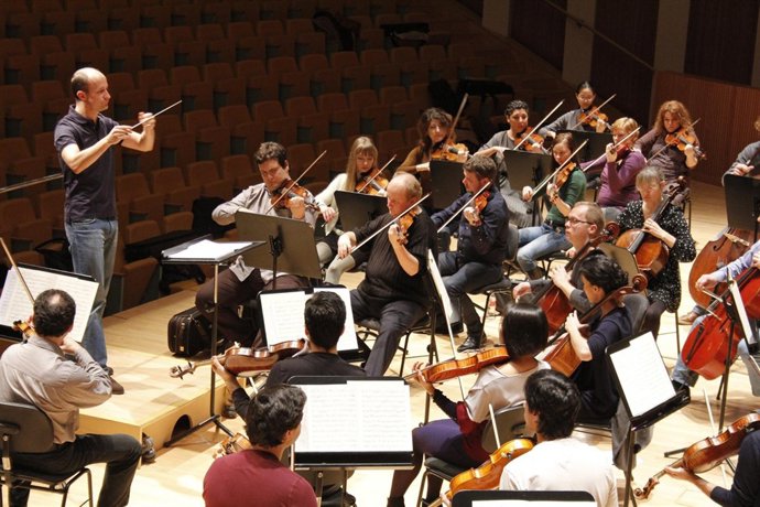 Guillermo García Calvo dirige en el Palau de les Arts