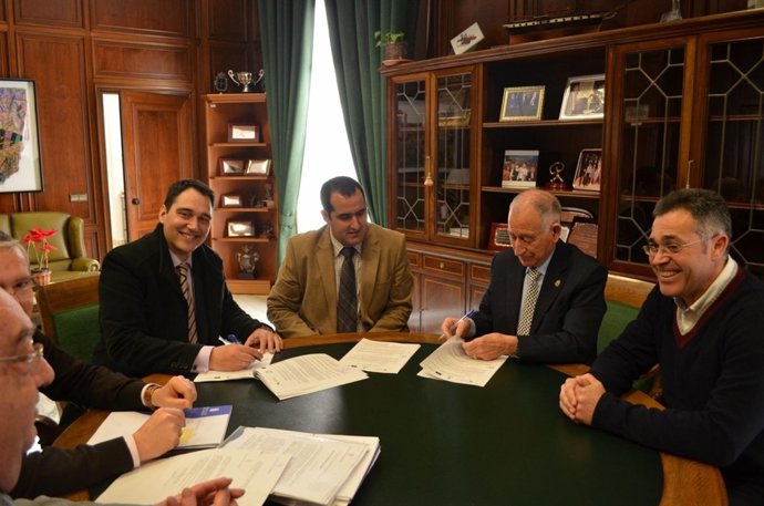 Momento de la firma del contrato