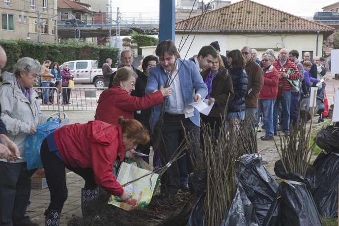 Entrega árboles Camargo