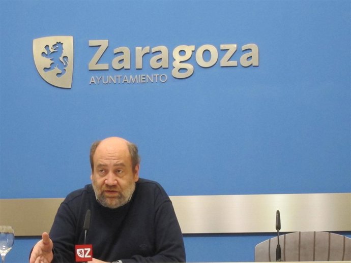 El portavoz del grupo de IU, José Manuel Alonso