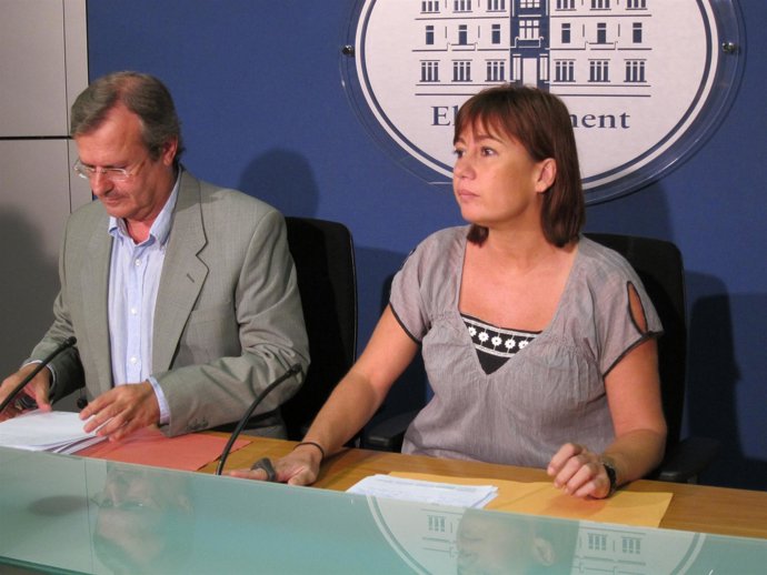 Joan Boned Y Francina Armengol