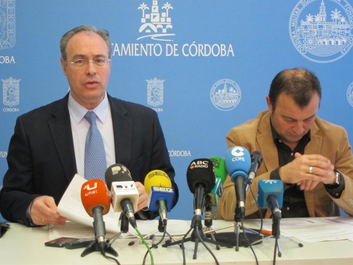 Durán y Tejada durante la rueda de prensa