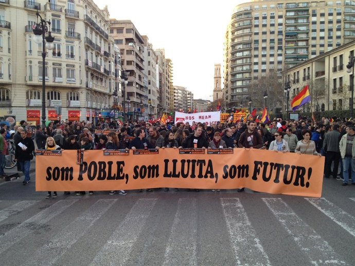 Manifestación de la 'Primavera Valenciana' por las calles de Valencia
