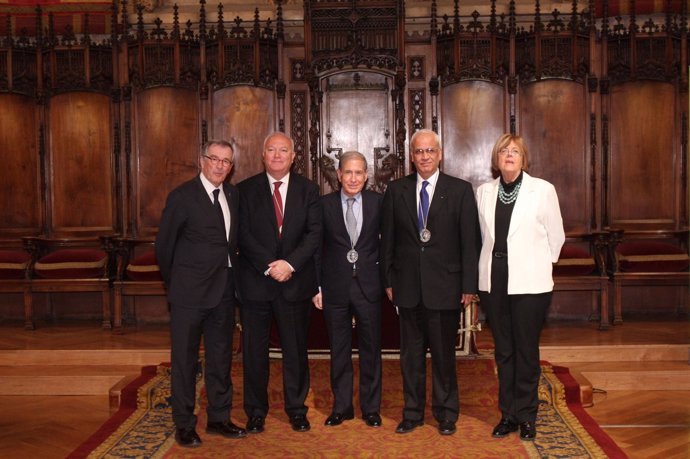 X.Trias, M.A.Moratinos, S.Ben Ami, S.Erakat y A.Balletbó. IX Medallas Olof Palme