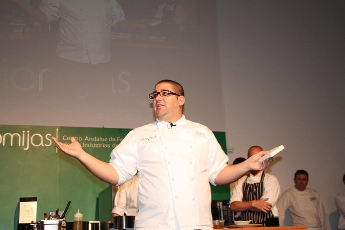 Dani García Imparte Una Conferencia En Ciomijas A Alumnos De Hostelería