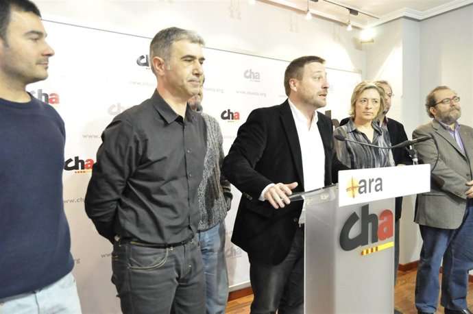 José Luis Soro interviene en la rueda de CHA contra la reforma local.