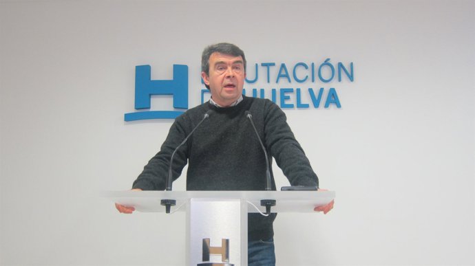 El portavoz socialista en la Diputación de Huelva, José Martín.