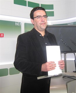 Mario Jiménez, este lunes