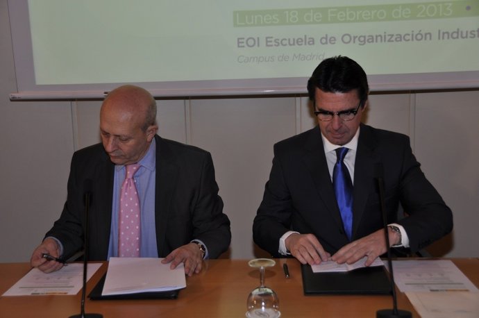 Firma convenio 'Emprendedor universitario'