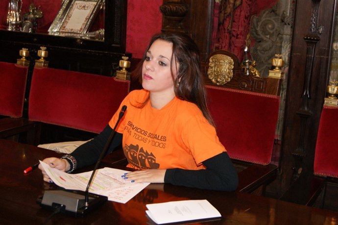 La edil del PSOE en el Ayuntamiento de Granada Jemi Sánchez